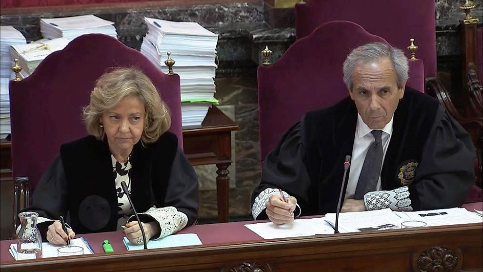 Los fiscales Consuelo Madrigal y Jaime Moreno, durante el juicio del Procés.