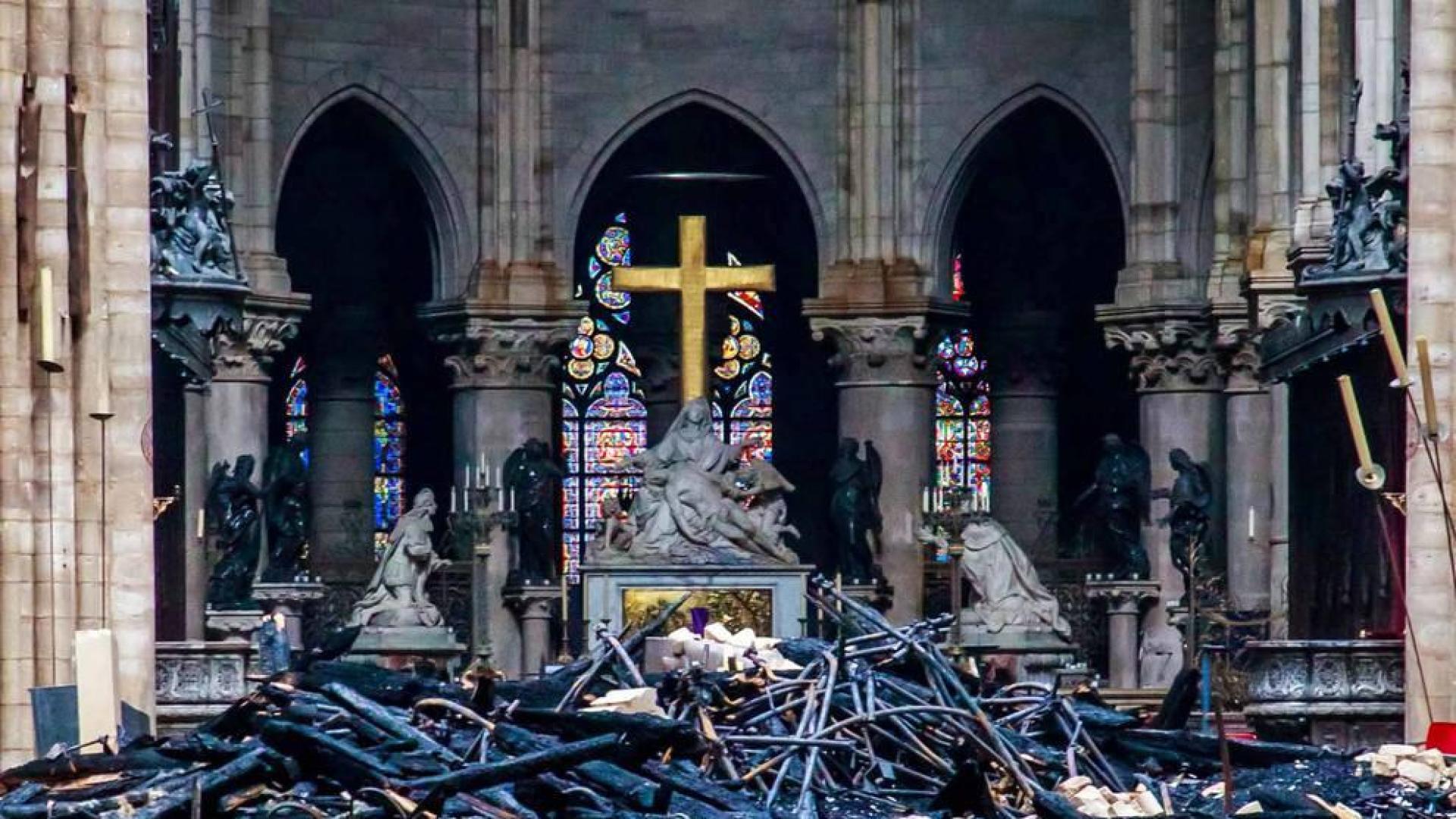 Imágenes del incendio en la catedral Notre Dame de París.