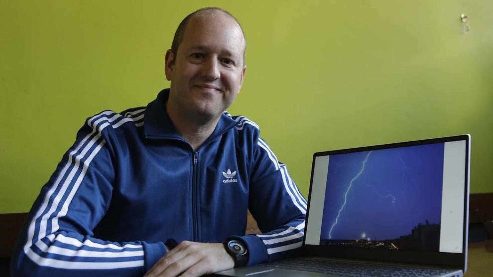 El navarro Rob Ocáriz, cazador de tormentas