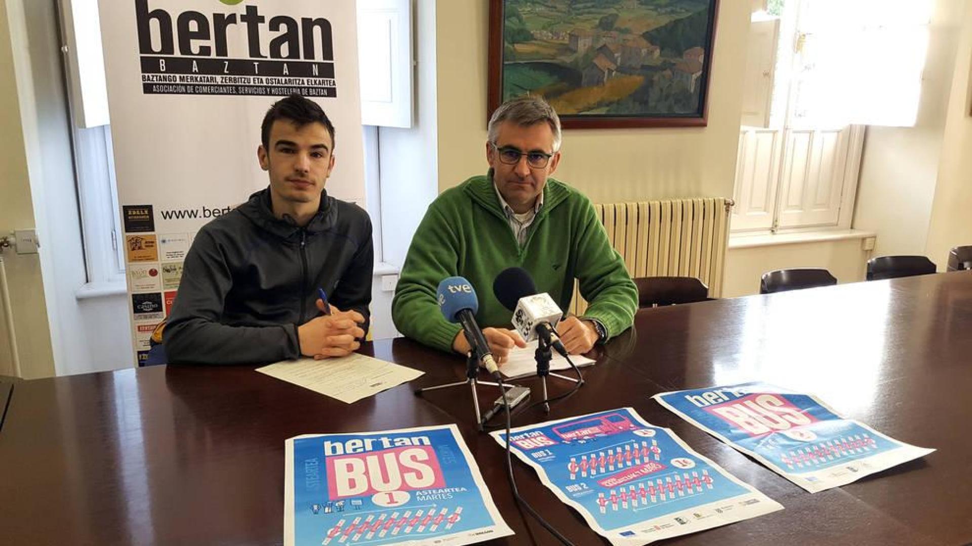 Presentación de la campaña del servicio 'Bertan bus'.