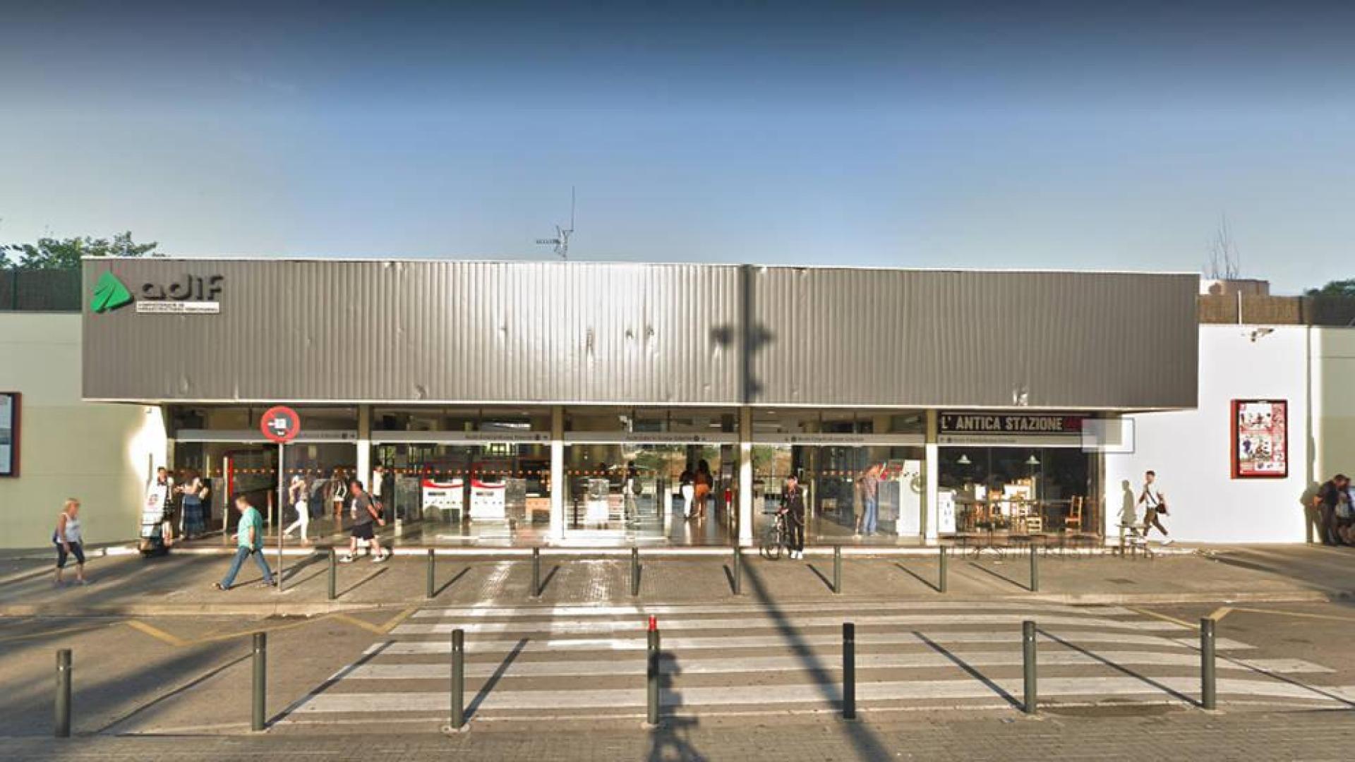 Exterior de la estación de Sabadell Sud.
