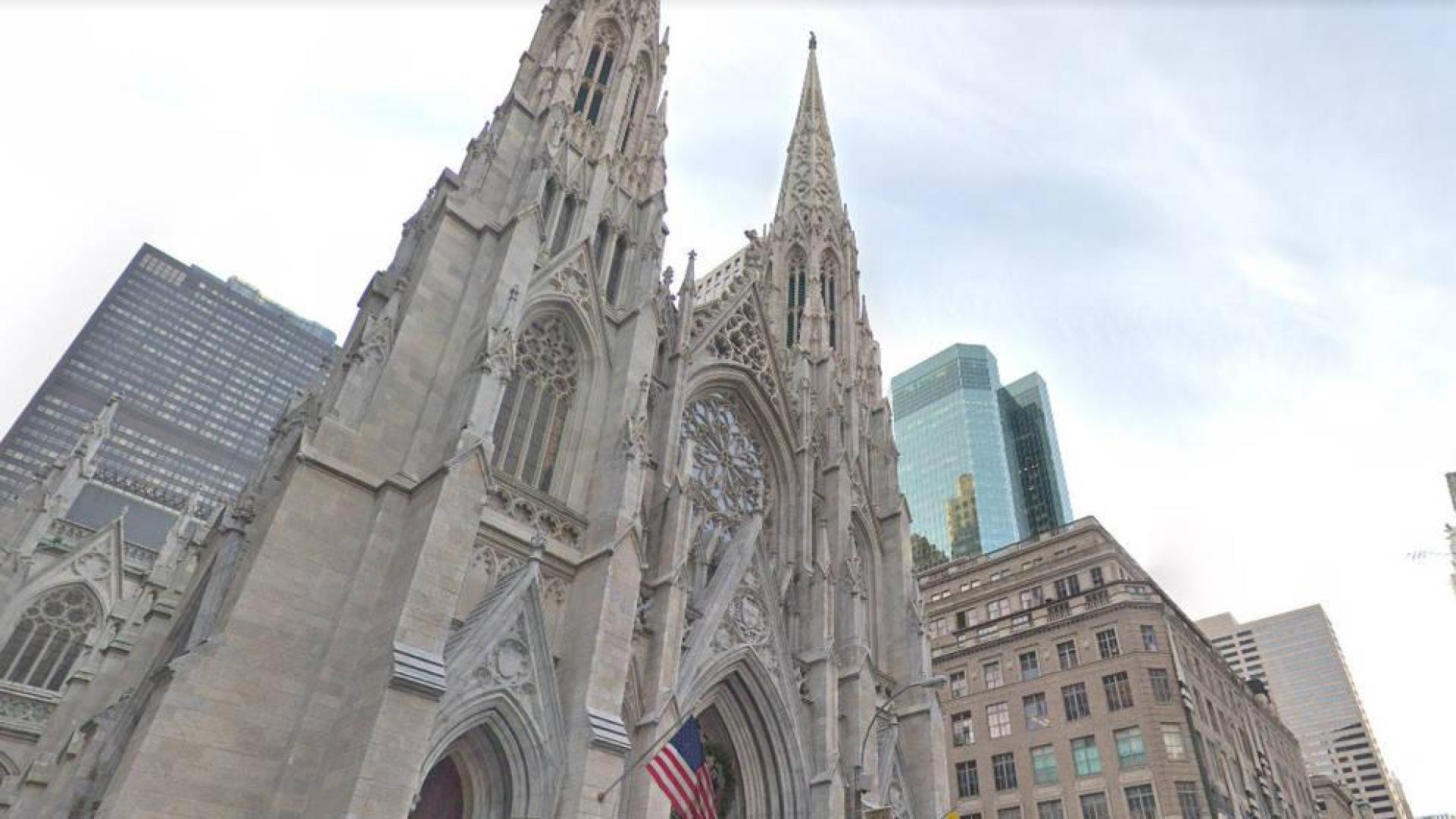 Detenido tras entrar en la catedral de Nueva York con dos bidones de gasolina