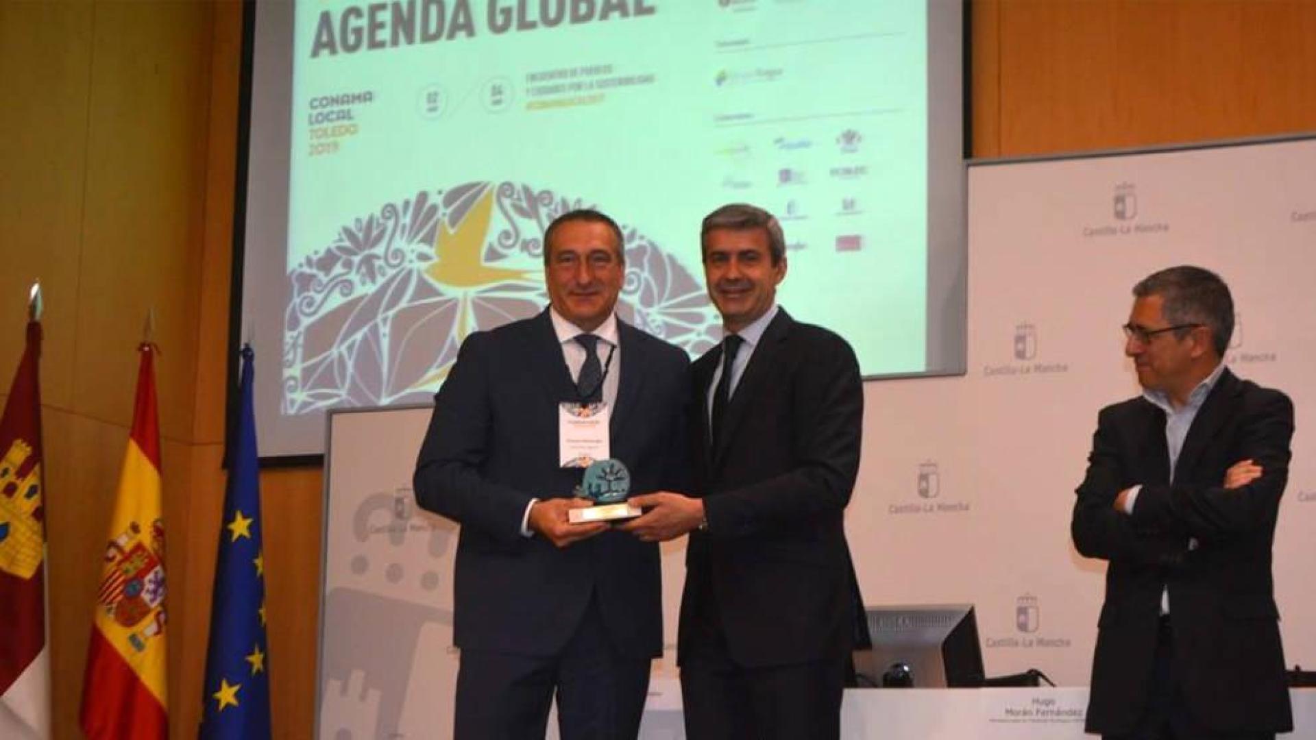 Conceden un premio a Legarda por sus iniciativas medioambientales
