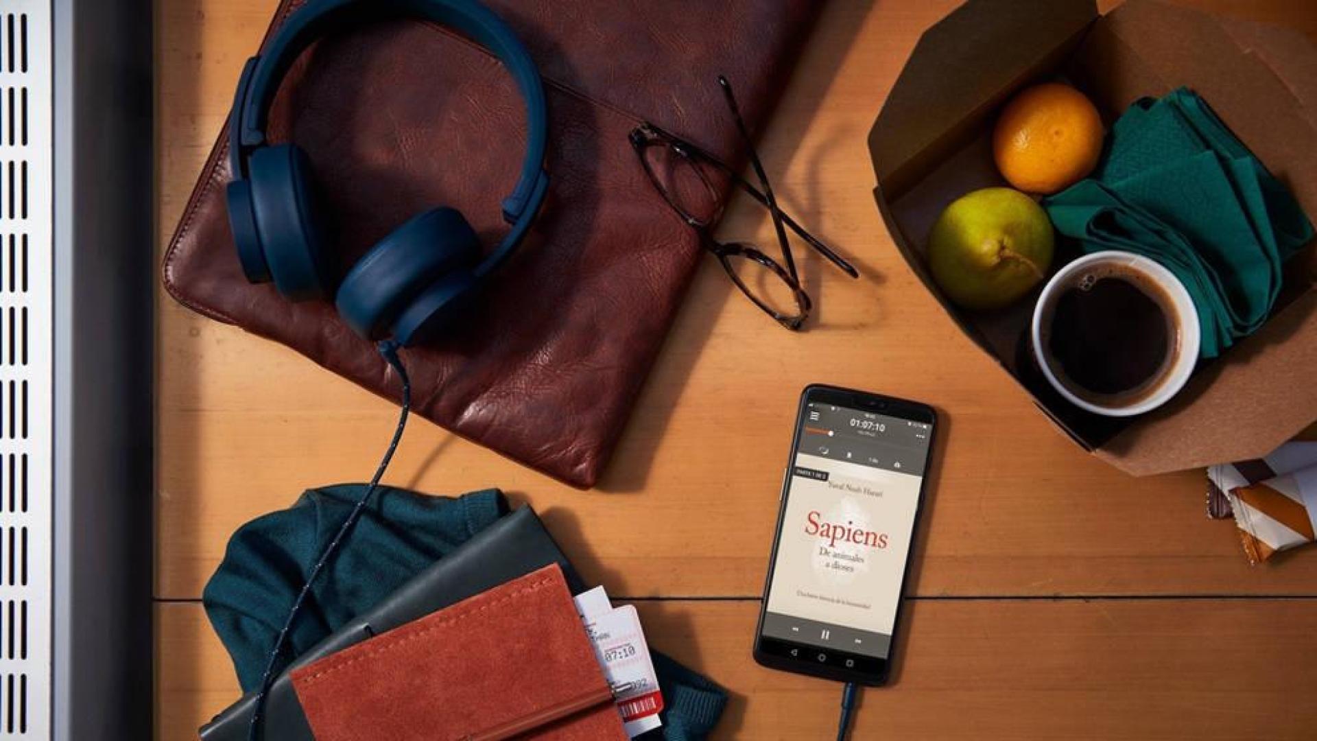 Escuchar un libro, una opción cada vez más habitual en España