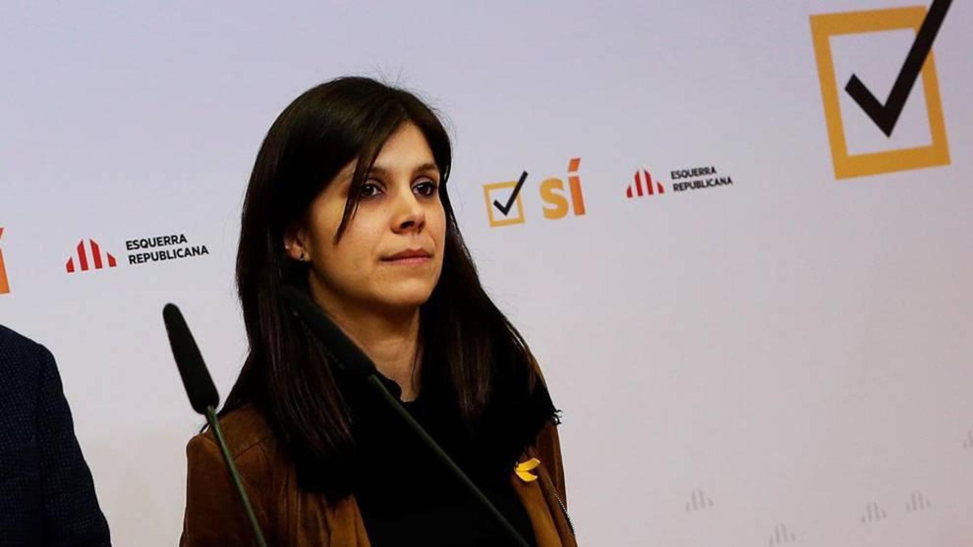 La portavoz de ERC lee una carta de Junqueras durante el Aberri Eguna en Pamplona