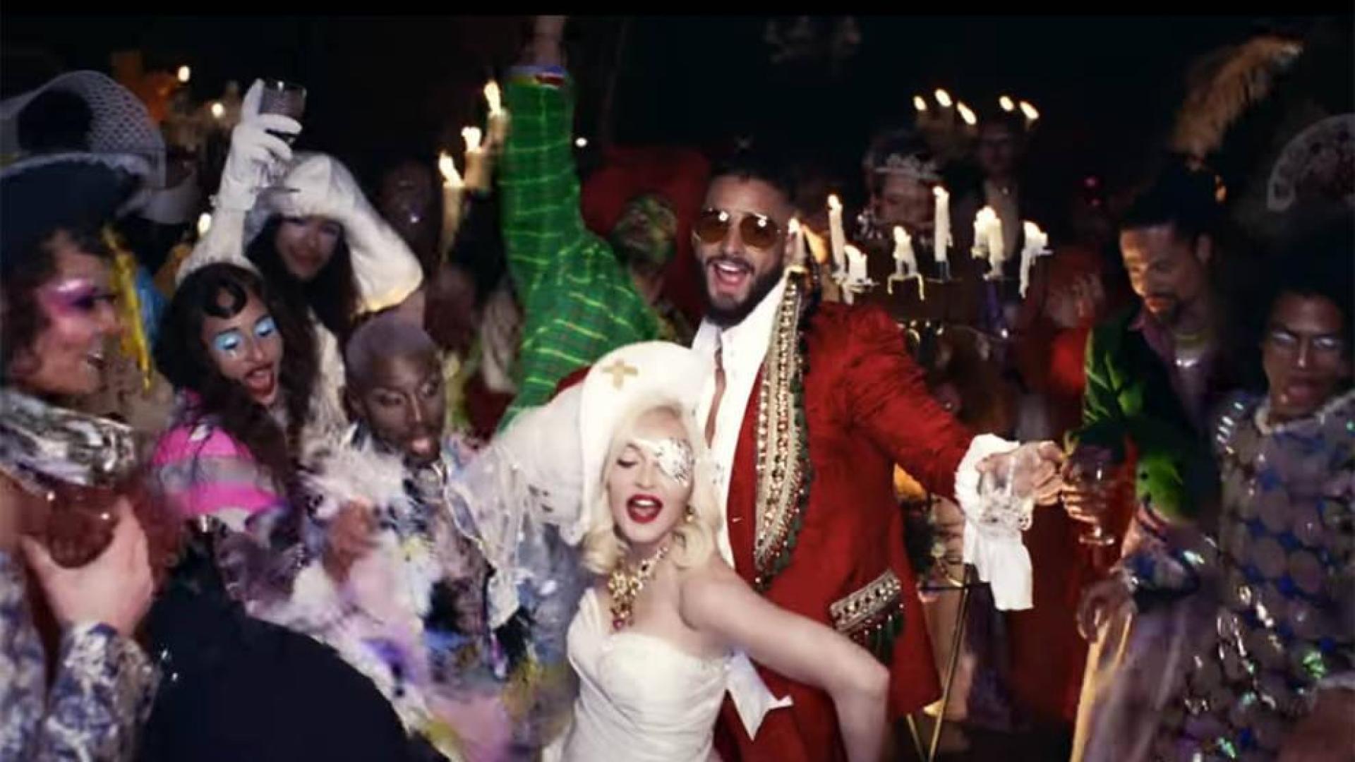 Madonna estrena junto al colombiano Maluma su videoclip 'Medellín'