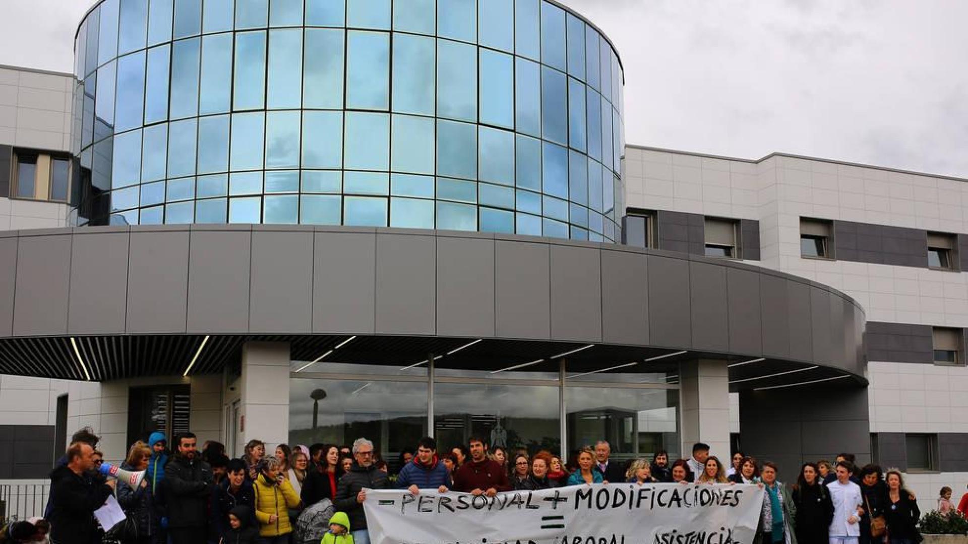 Una oferta de última hora frena las protestas en la clínica San Miguel
