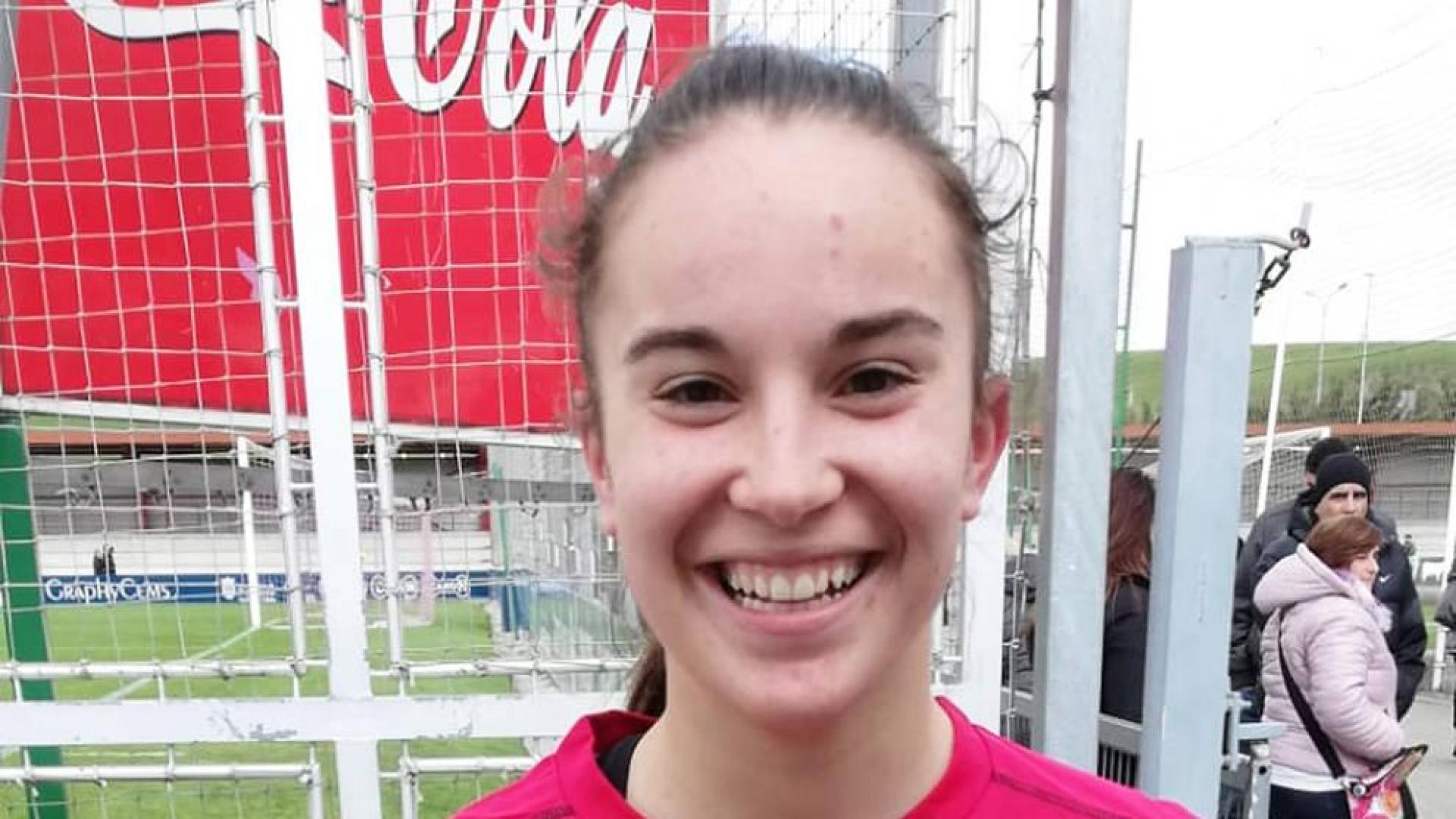 Un 'hat trick' de Sara Carrillo mete a las navarras en la final