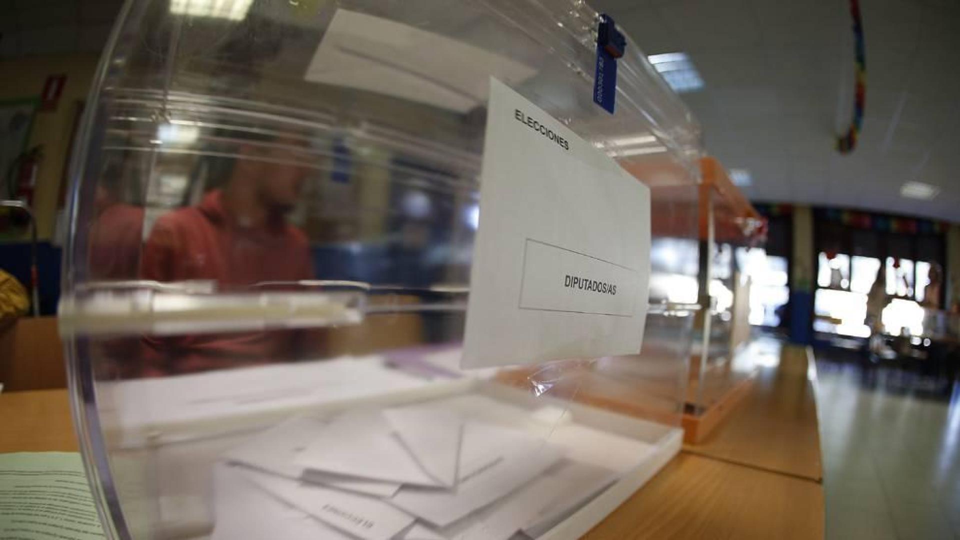 Un hombre muere cuando acude a votar a un colegio electoral en San Sebastián