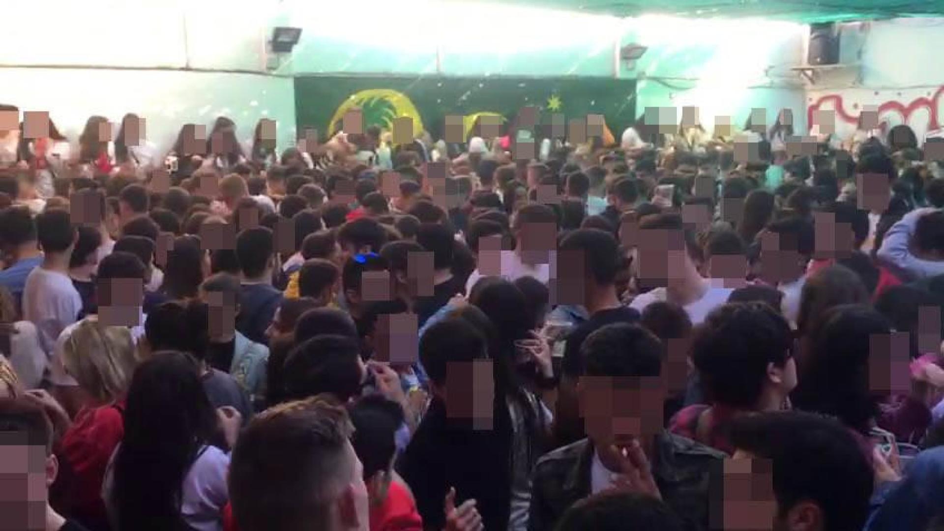 La Policía Foral y la Policía Local de Azagra desalojan un bar por exceso de aforo
