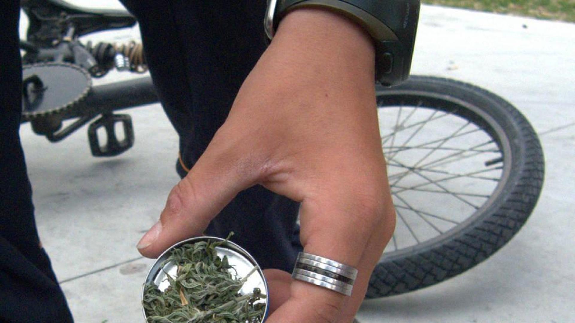 Denuncian a 17 jóvenes en la campaña de control de drogas en colegios