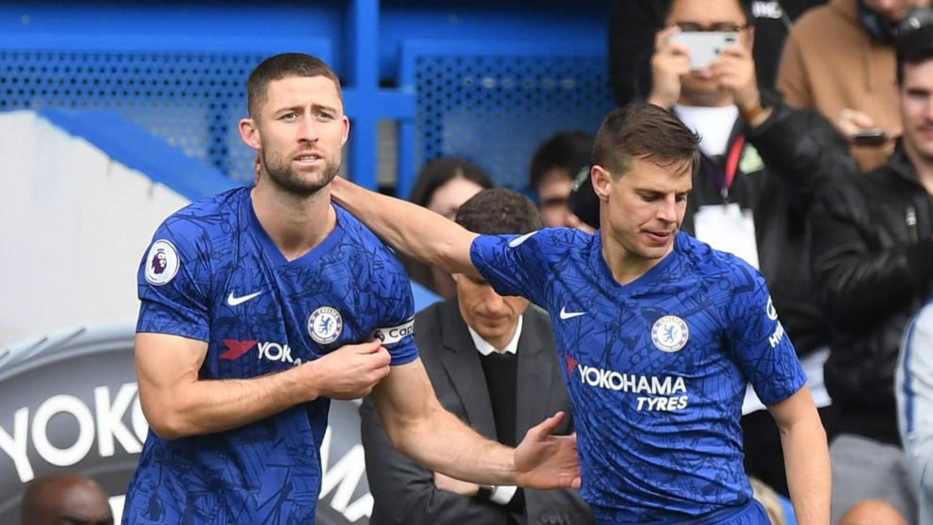 El gesto de Azpilicueta en el adiós de Cahill