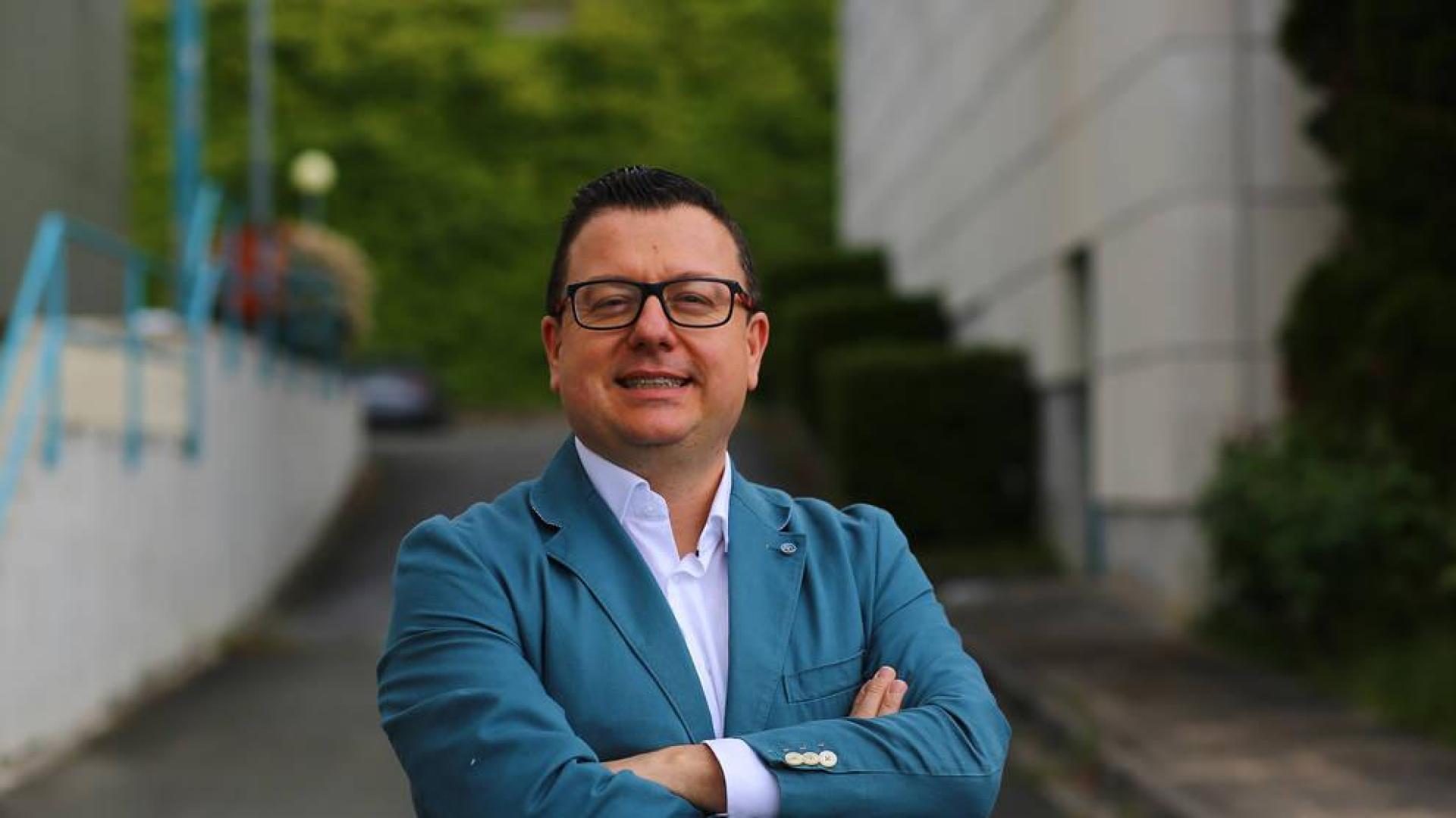Carlos Medrano: “Hay que ahorrar el 10% de la nómina en otra cuenta intocable"