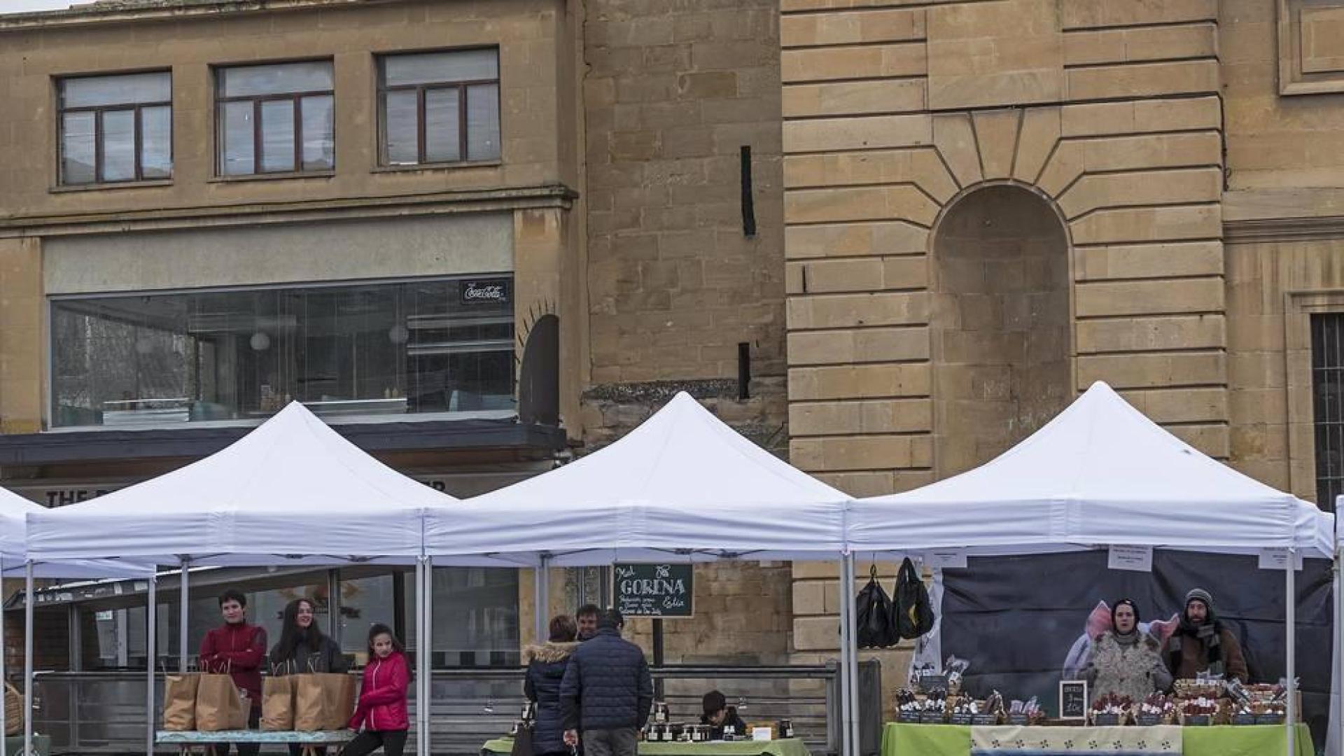 Mantener el mercado del sábado en Estella requiere otros 32.000 euros este año
