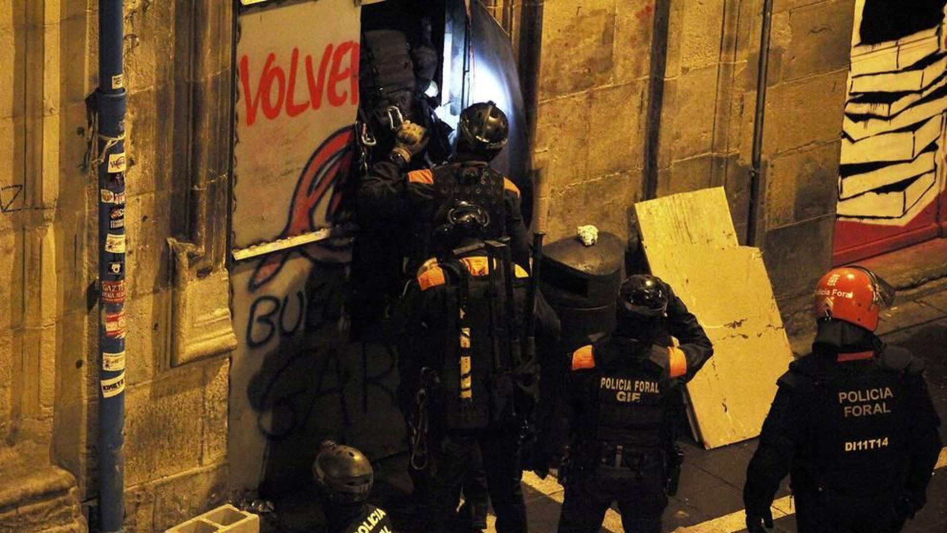Okupan de nuevo Rozalejo tras la manifestación en apoyo al gaztetxe