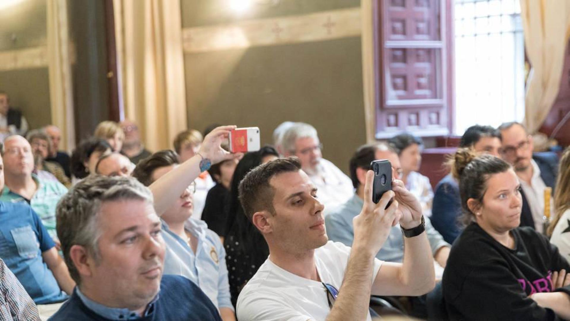 Reproches por la limpieza, pero quorum en que la ciudad está sucia