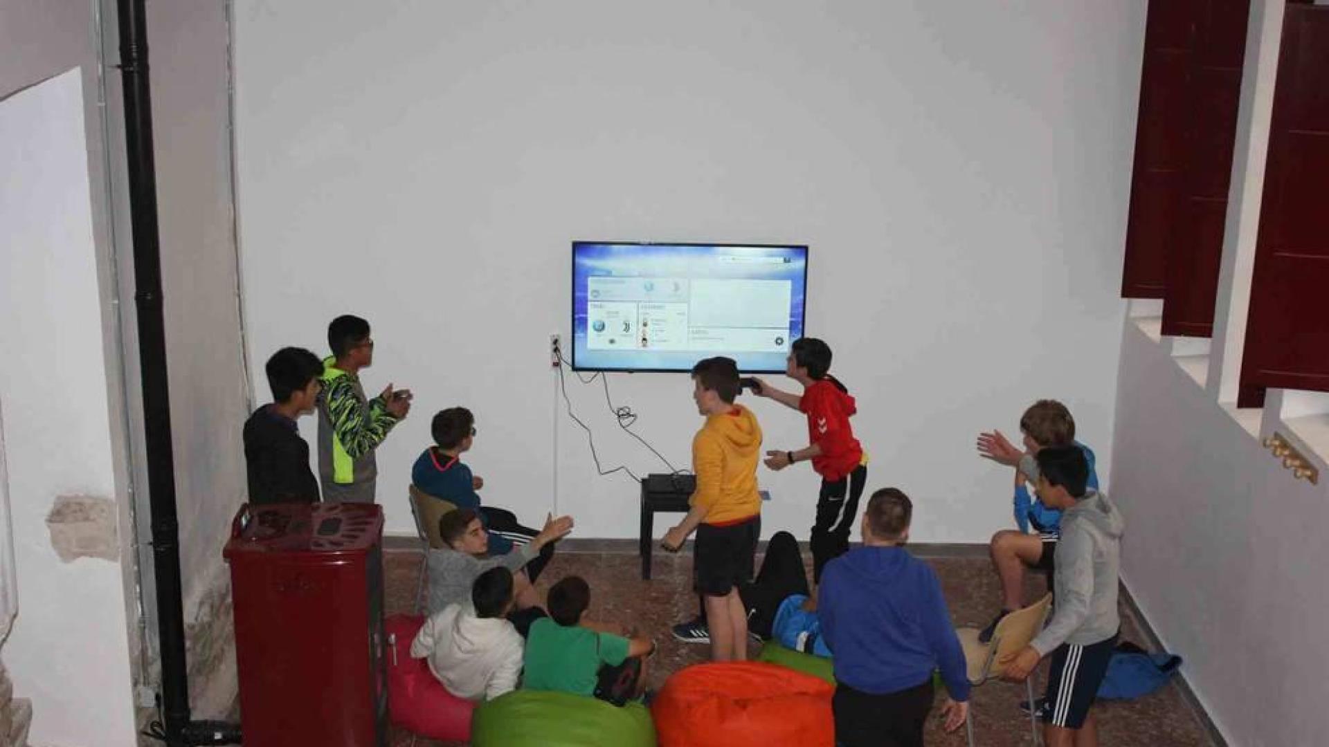 Sangüesa estrena su local juvenil con 175 socios