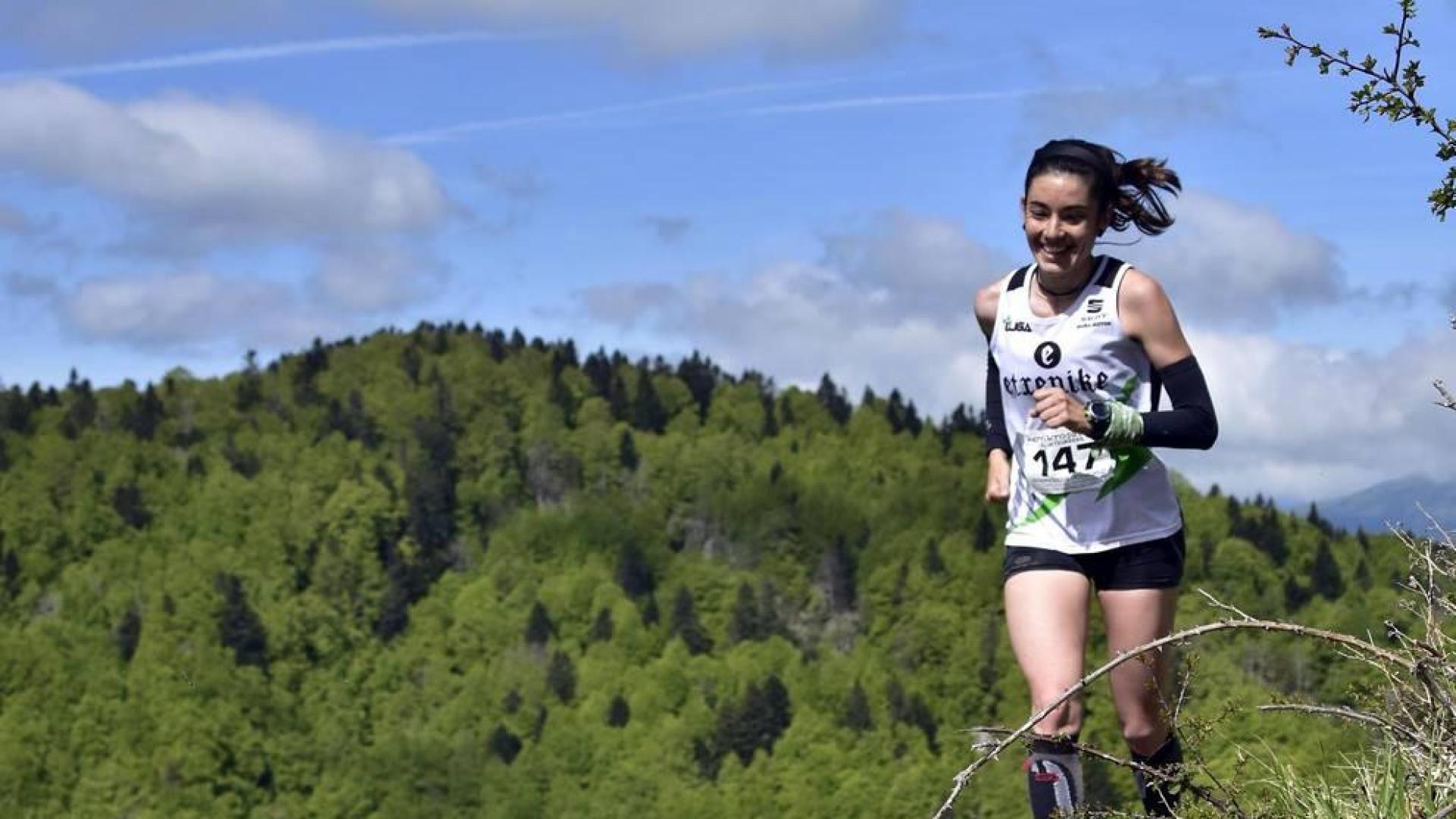 Galería de imágenes de la carrera en la que han participado 125 corredores en la carrera corta, sobre 13 kms, y 250 en el recorrido largo de 23 kms.