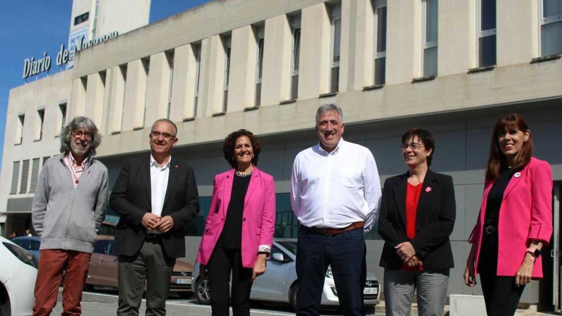 Joseba Asiron (EHBildu), Maite Esporrín (PSN-PSOE), Edurne Eguino (I-E), Enrique Maya (Navarra Suma), Itziar Gómez (Geroa Bai) y Joseba Andoni Romeo (Aranzadi) debaten en la sede del Diario de Navarra.