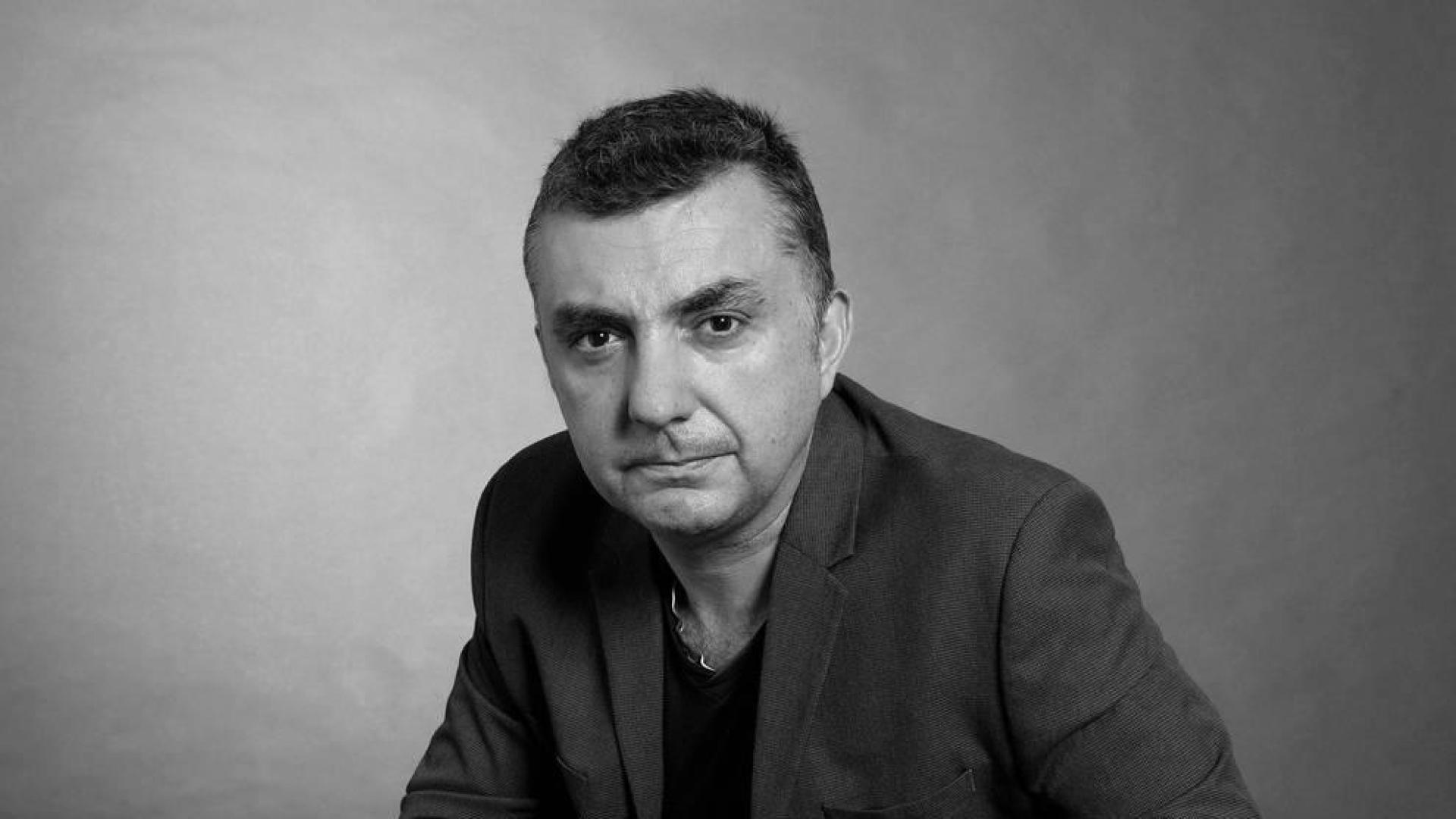 Manuel Vilas, escritor: “Cuando cuentas tu vida, arriesgas tu estimación social”