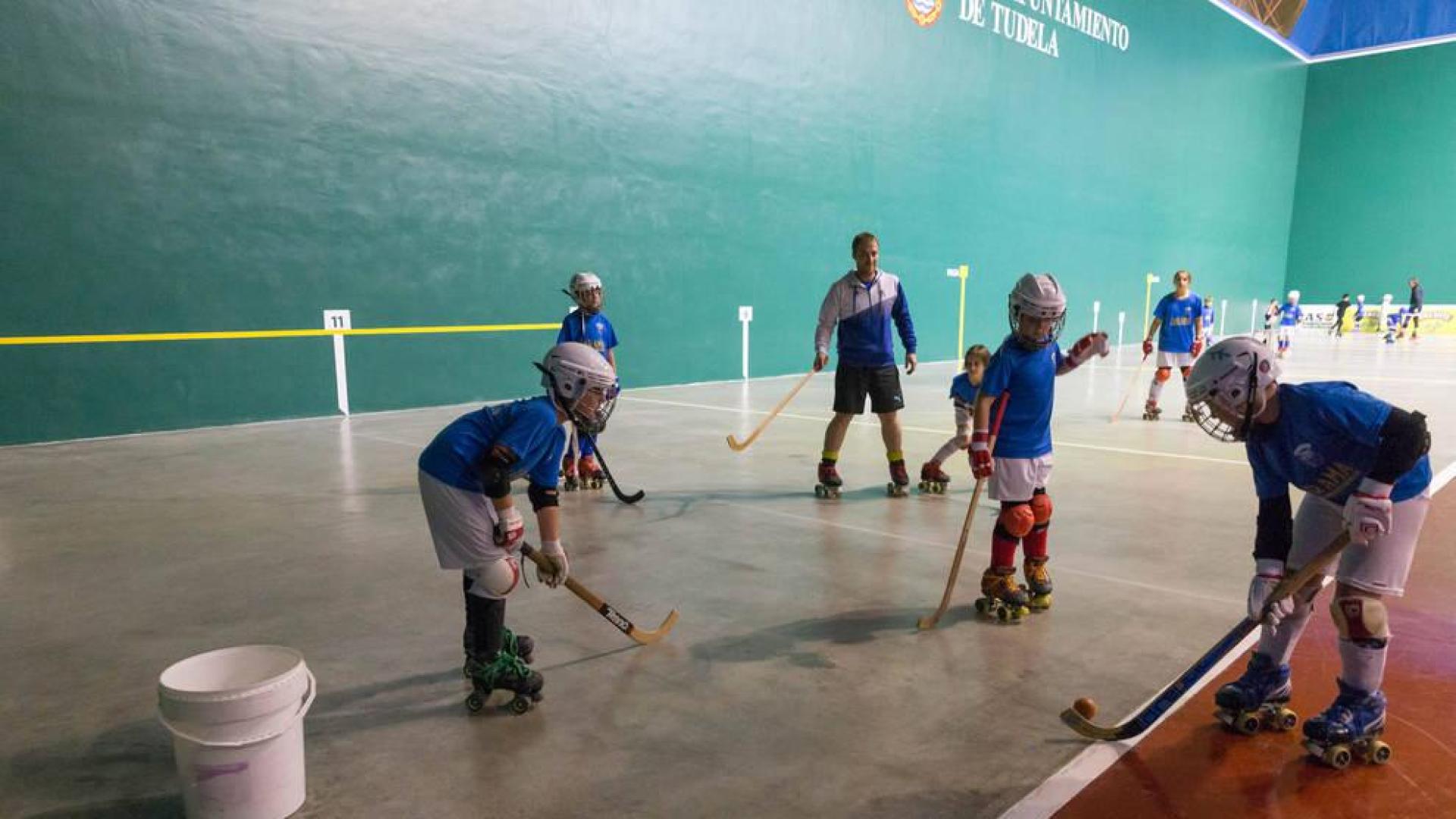 Tudela busca empresas dispuestas arreglar las goteras del polideportivo