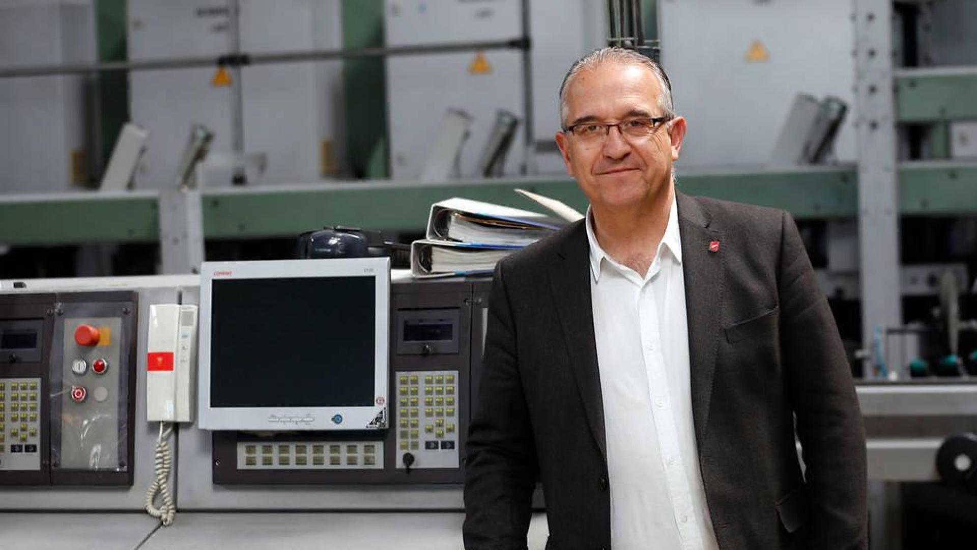 Enrique Maya, candidato de Navarra Suma a la alcaldía de Pamplona, en la rotativa de Diario de Navarra.
