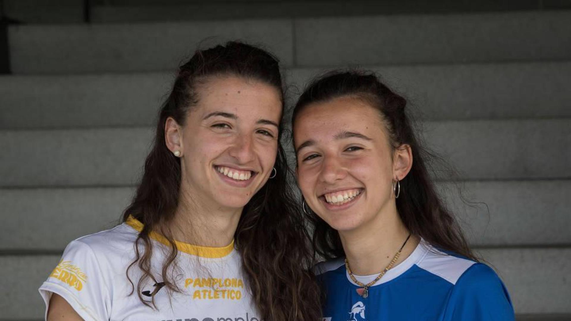 Nerea Bermejo y su hermana pequeña, Ane, en Larrabide.