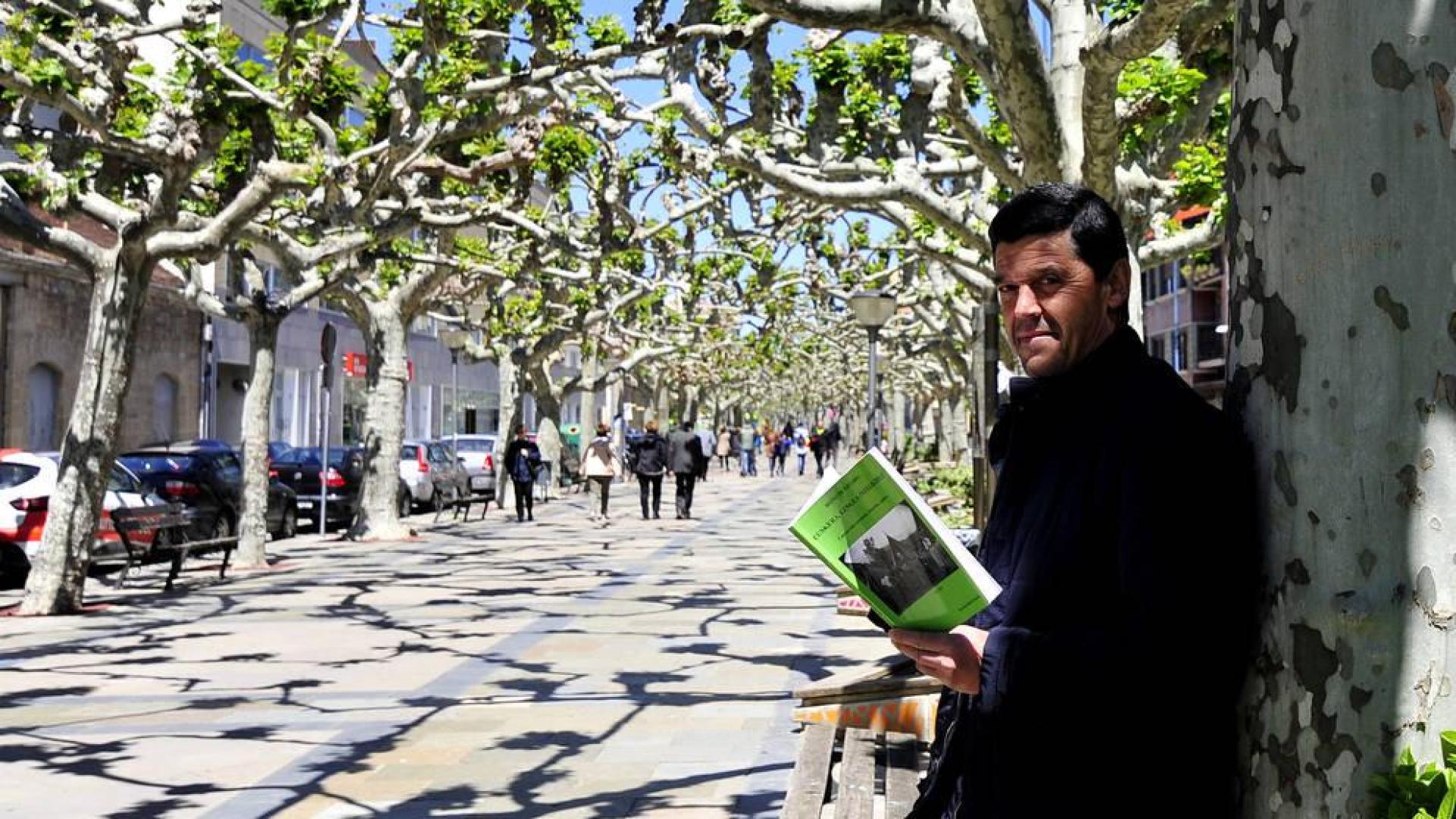 Fernando Maiora aborda en su último libro el euskera y las injurias