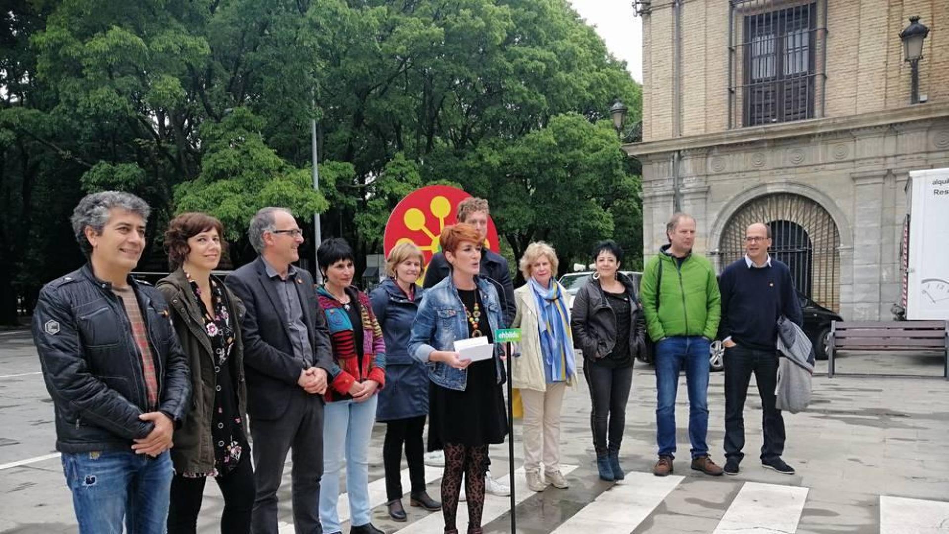 EH Bildu pide "un esfuerzo" para que "ningún voto del cambio se quede en casa"