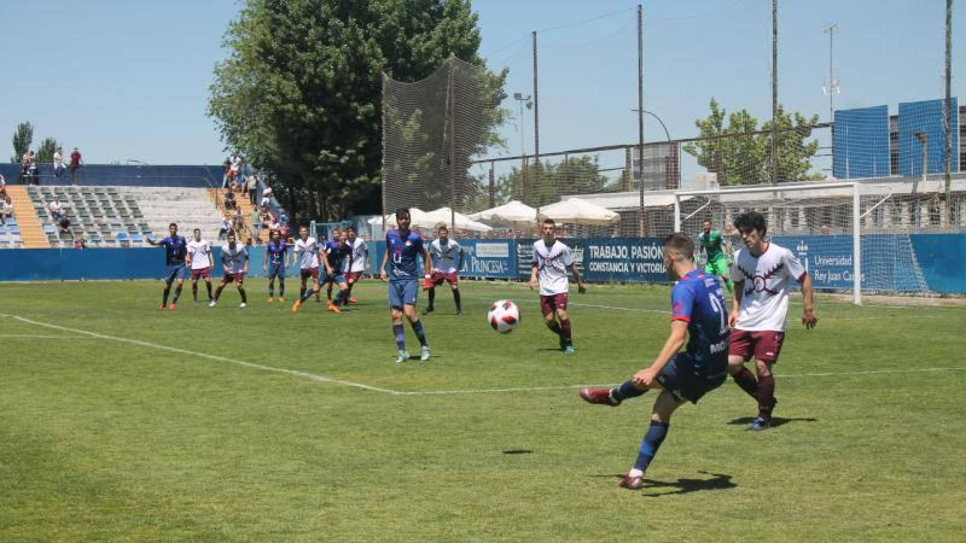 La Peña Sport, obligada a remontar
