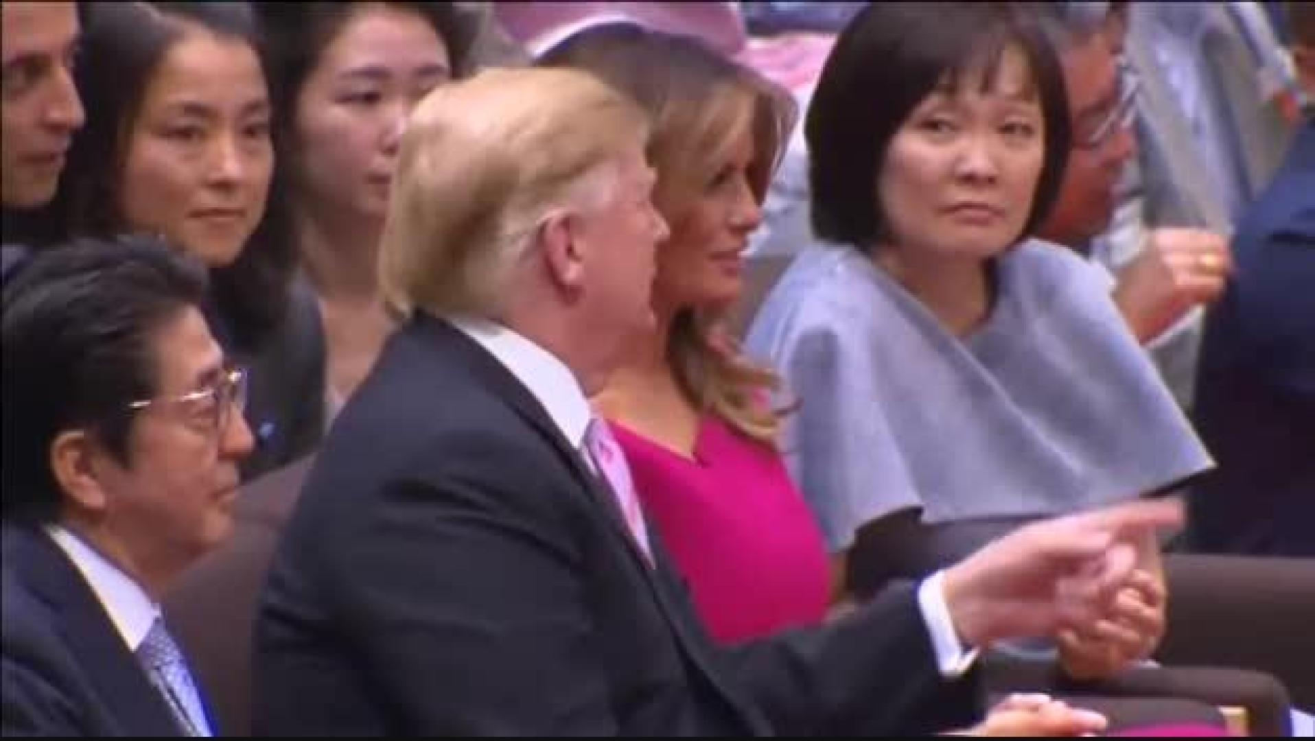Trump, espectador de honor en el primer torneo se sumo de la Nueva era Imperial en Japón