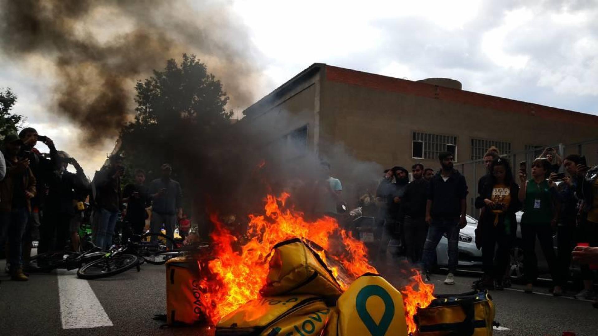 La muerte de un repartidor de Glovo desata protestas por la precariedad del sector