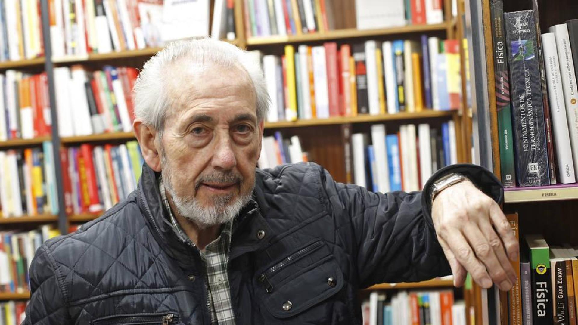 Díaz Monreal compone un esperpento colectivo en una Pamplona con mar