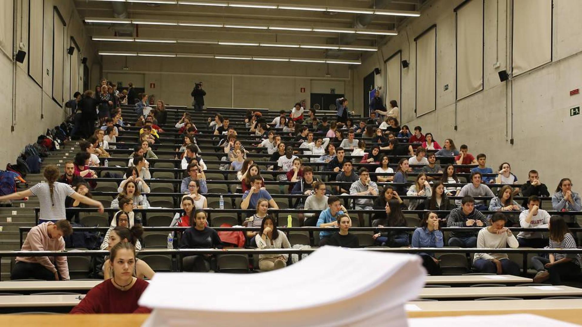 Un 72,49% de estudiantes aprueba la convocatoria extraordinaria de la EvAU