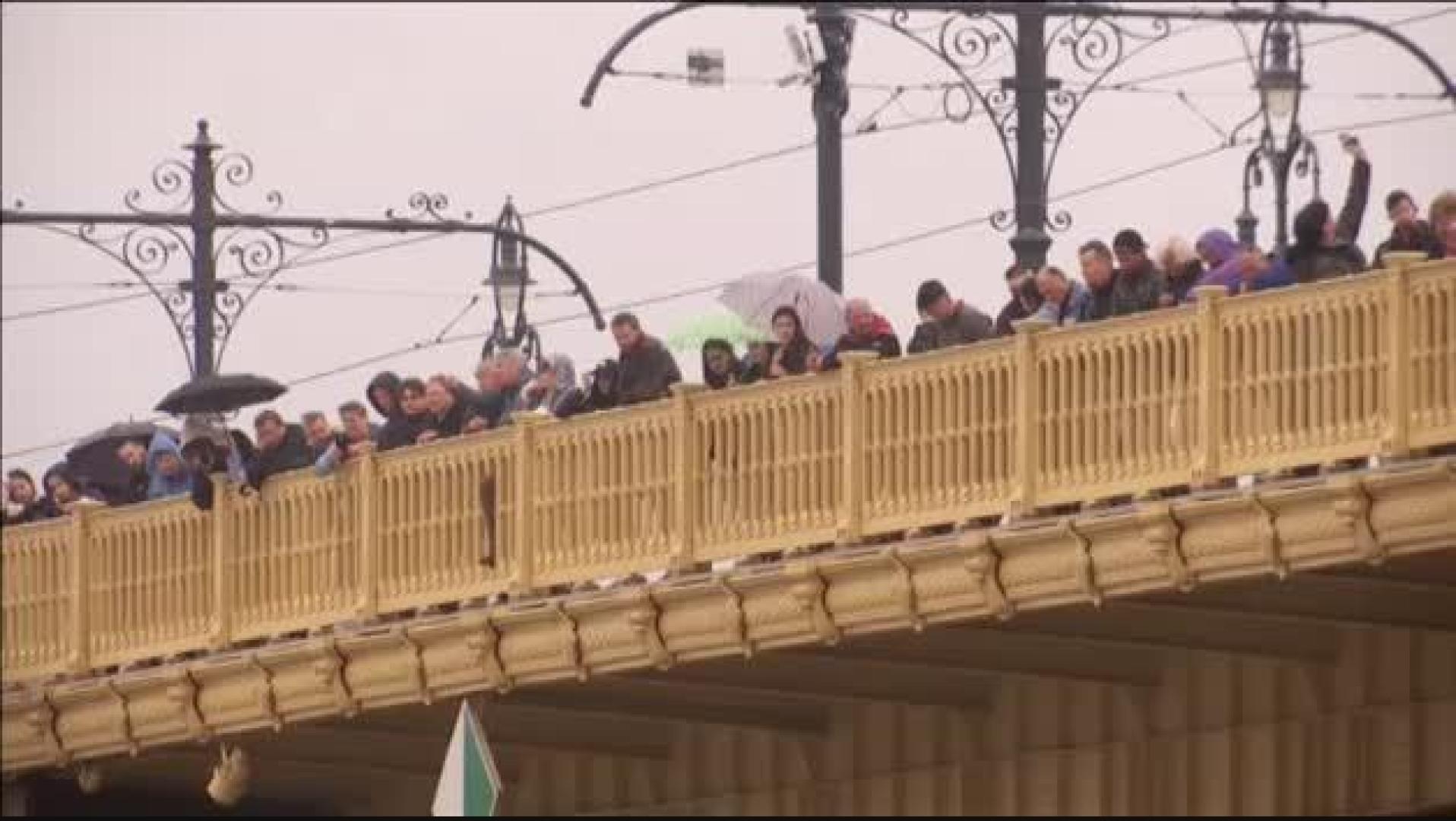 Continúan las labores de búsqueda de los 21 turistas desaparecidos en el Danubio