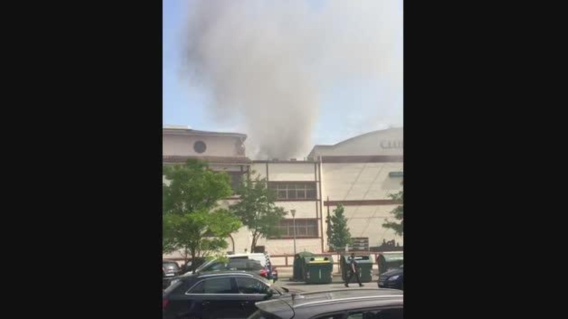 Incendio en el Club de Tenis de Pamplona