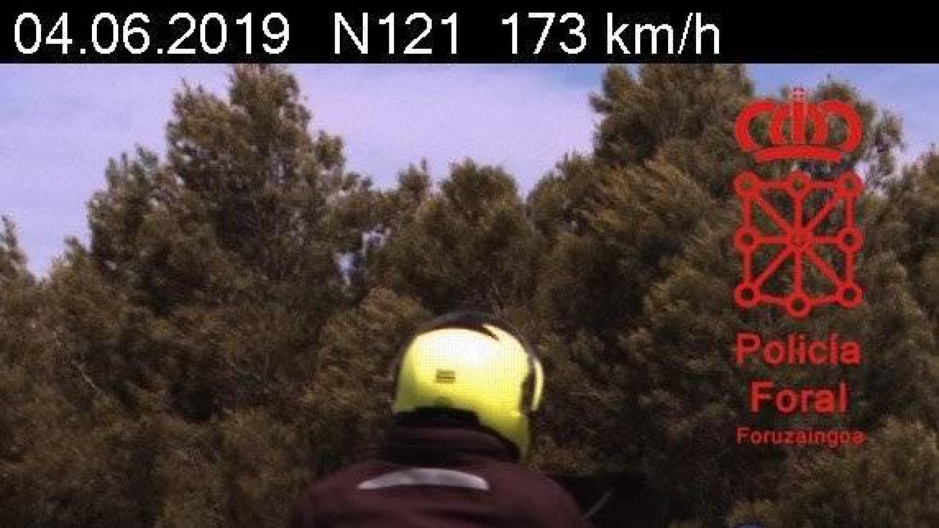 Detenido un motorista en Tafalla por ir a 173 km/h en una vía de 90