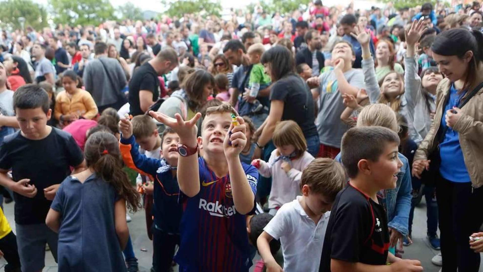 Imagen del último cohete de Sarriguren.