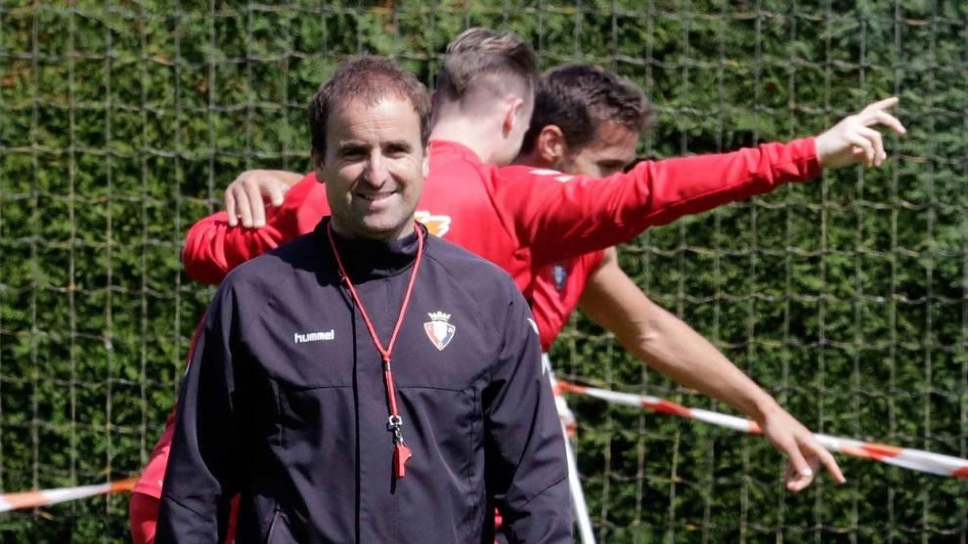 Arrasate, durante el último entrenamiento de Osasuna.