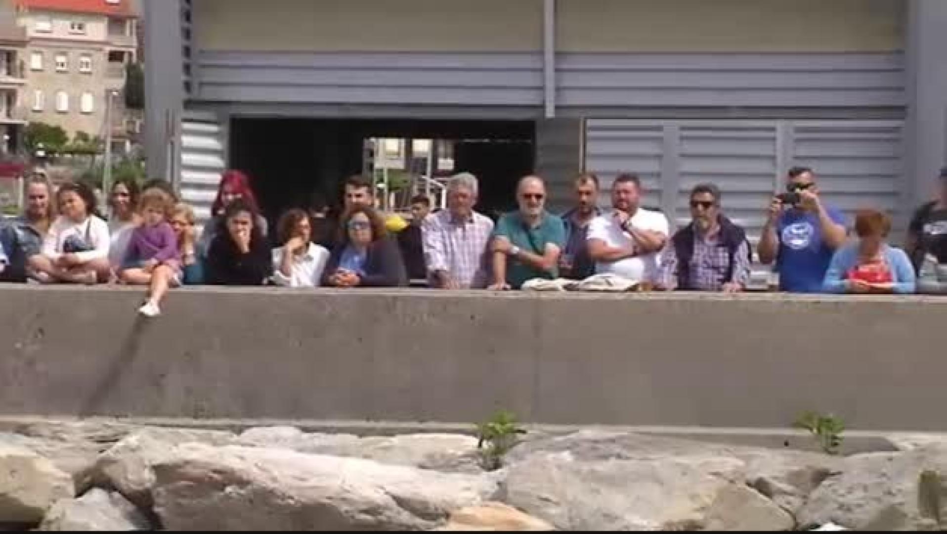 500 voluntarios recogen plásticos en una decena de playas españolas