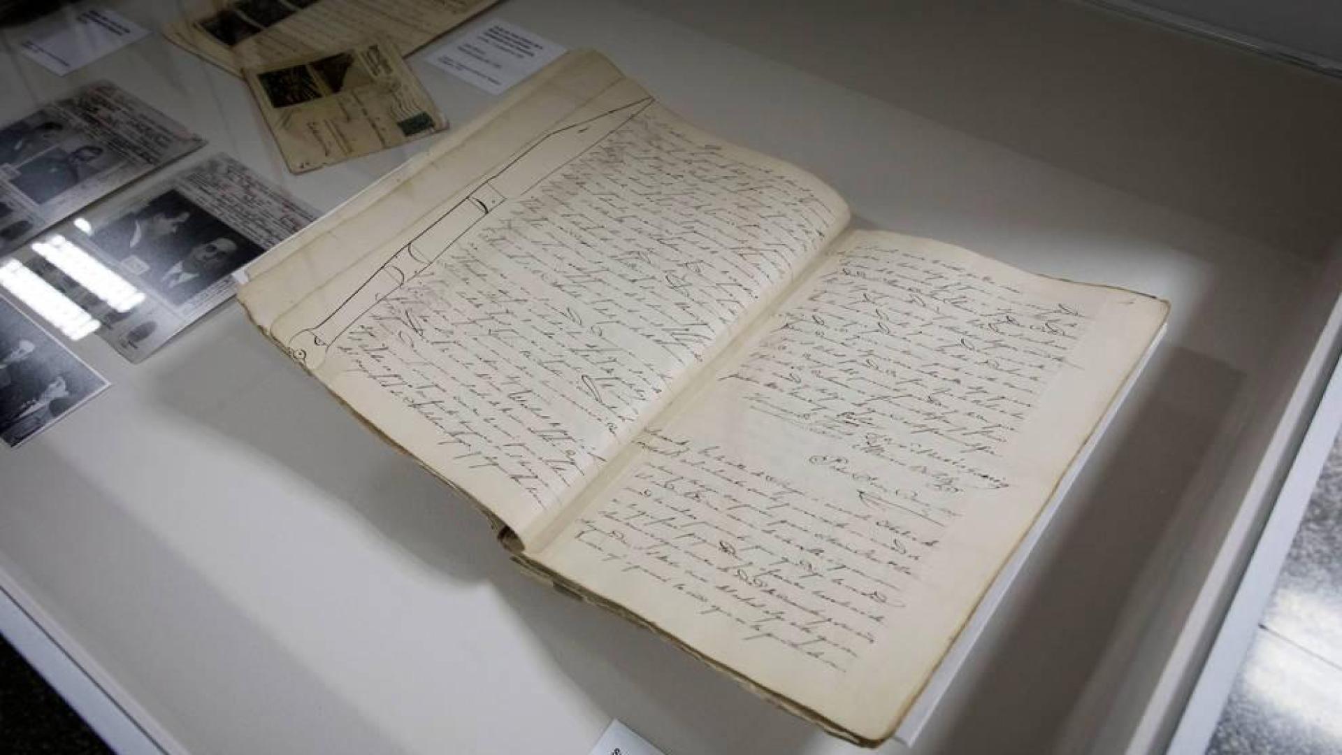 El documento judicial que refleja el caso con el dibujo de una de las navajas utilizadas en la disputa.