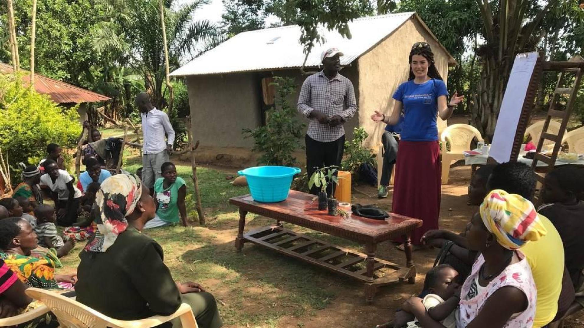 Marta Calvo Uyarra, cooperante en la Kenia rural