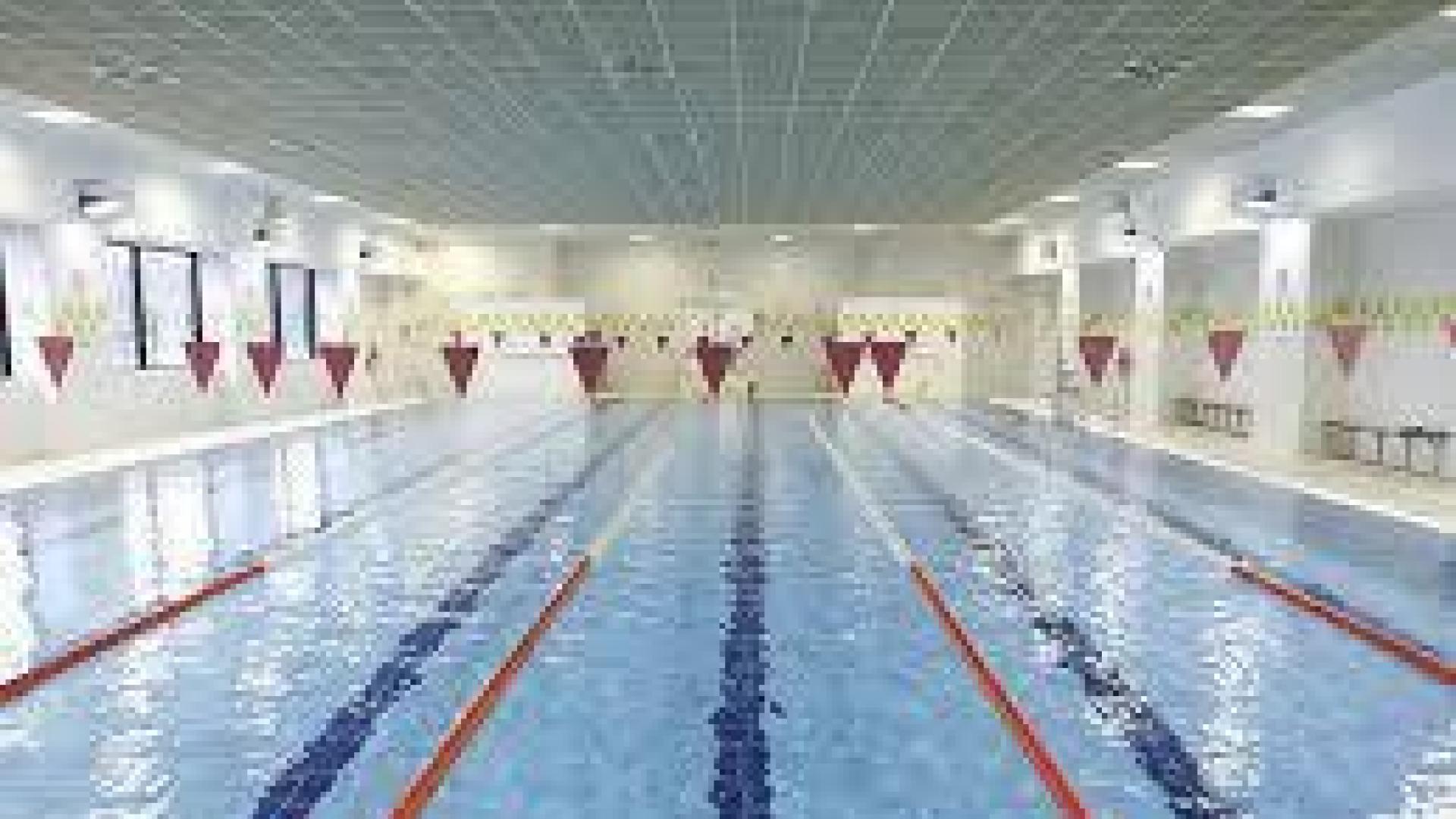 Se ofrecen 31 abonos para personas con rentas bajas en las piscinas de Echavacoiz