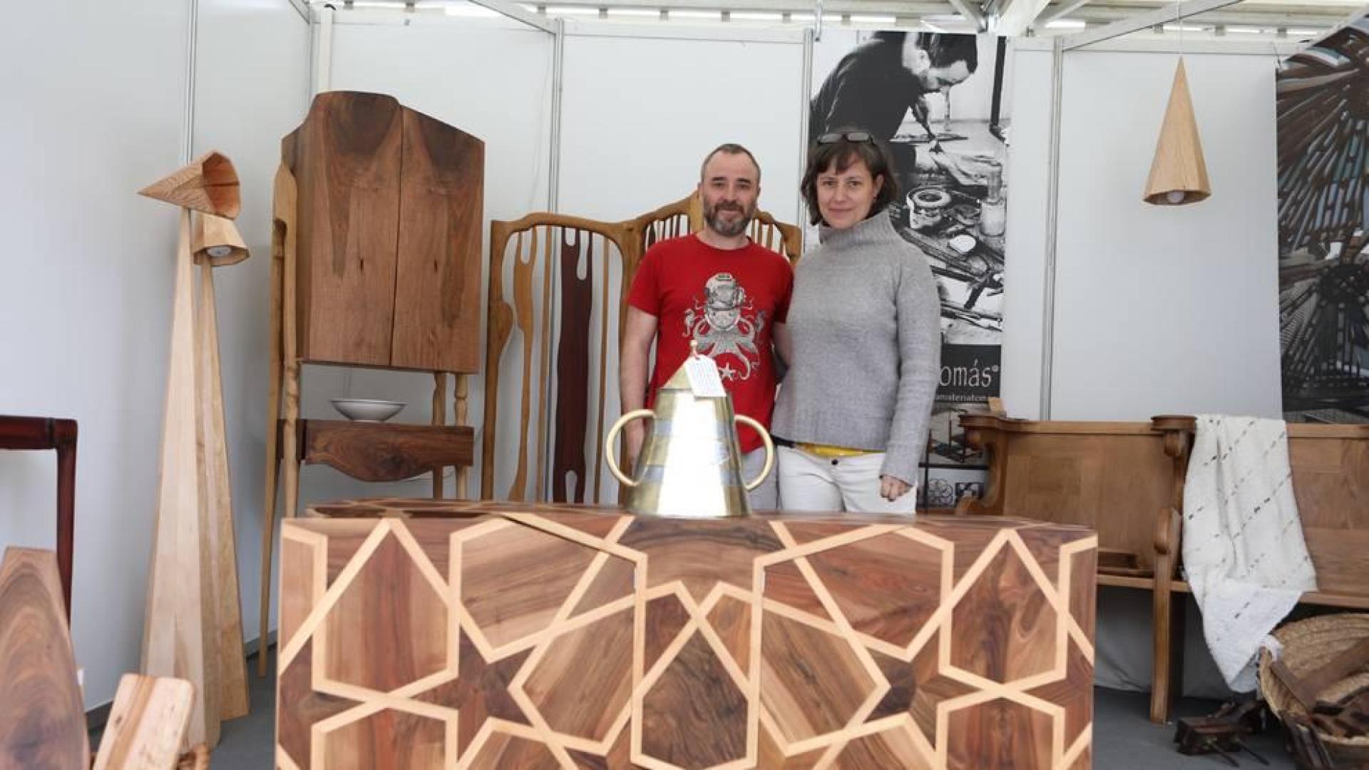El stand Artilezko Hodeiak y el aparador de madera Lazería, premiados