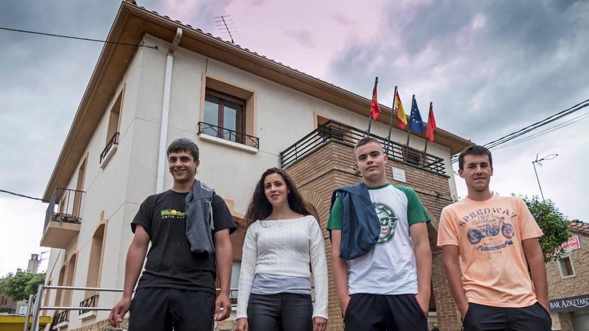 Ázqueta, un concejo veinteañero
