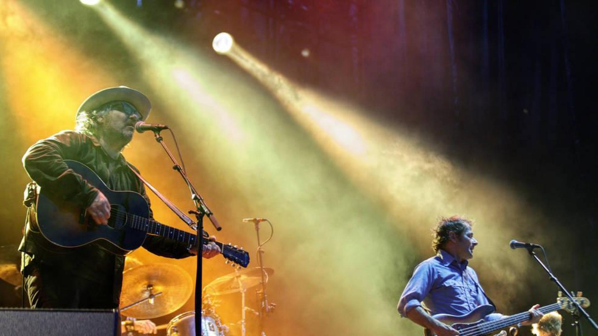 Wilco y The Cult enamoran al Azkena Rock Festival en un cierre épico