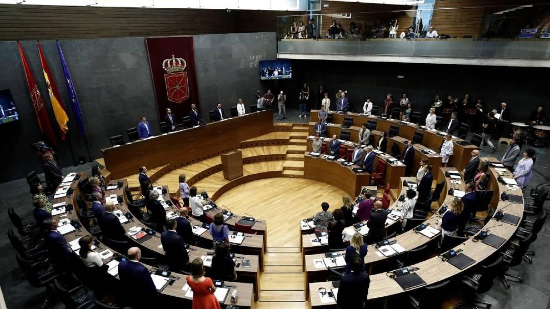 EN DIRECTO la constitución del Parlamento: los 50 aforados eligen ahora la presidencia