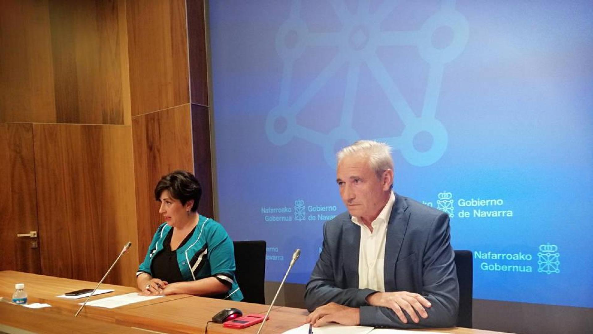 María Solana y Mikel Aranburu, tras la sesión de Gobierno.