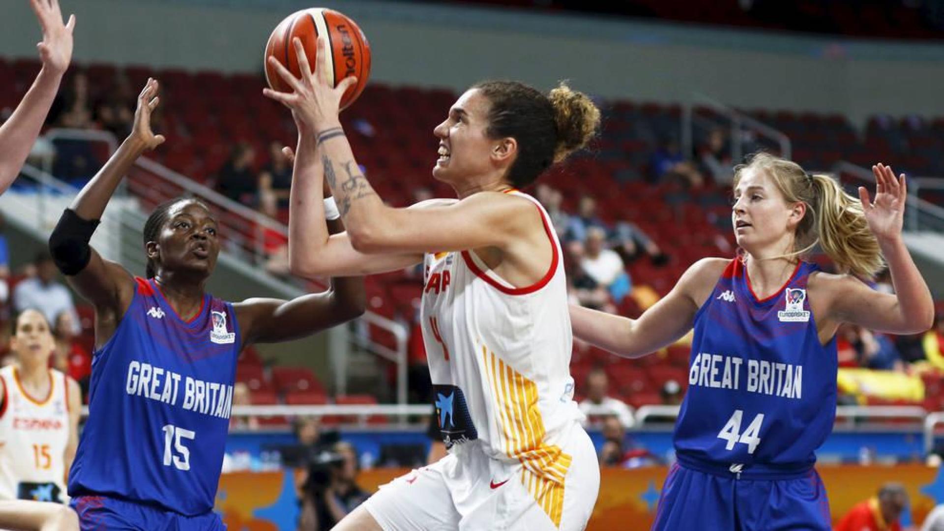 España sufre para ganar a Gran Bretaña pero se acerca a los cuartos de final