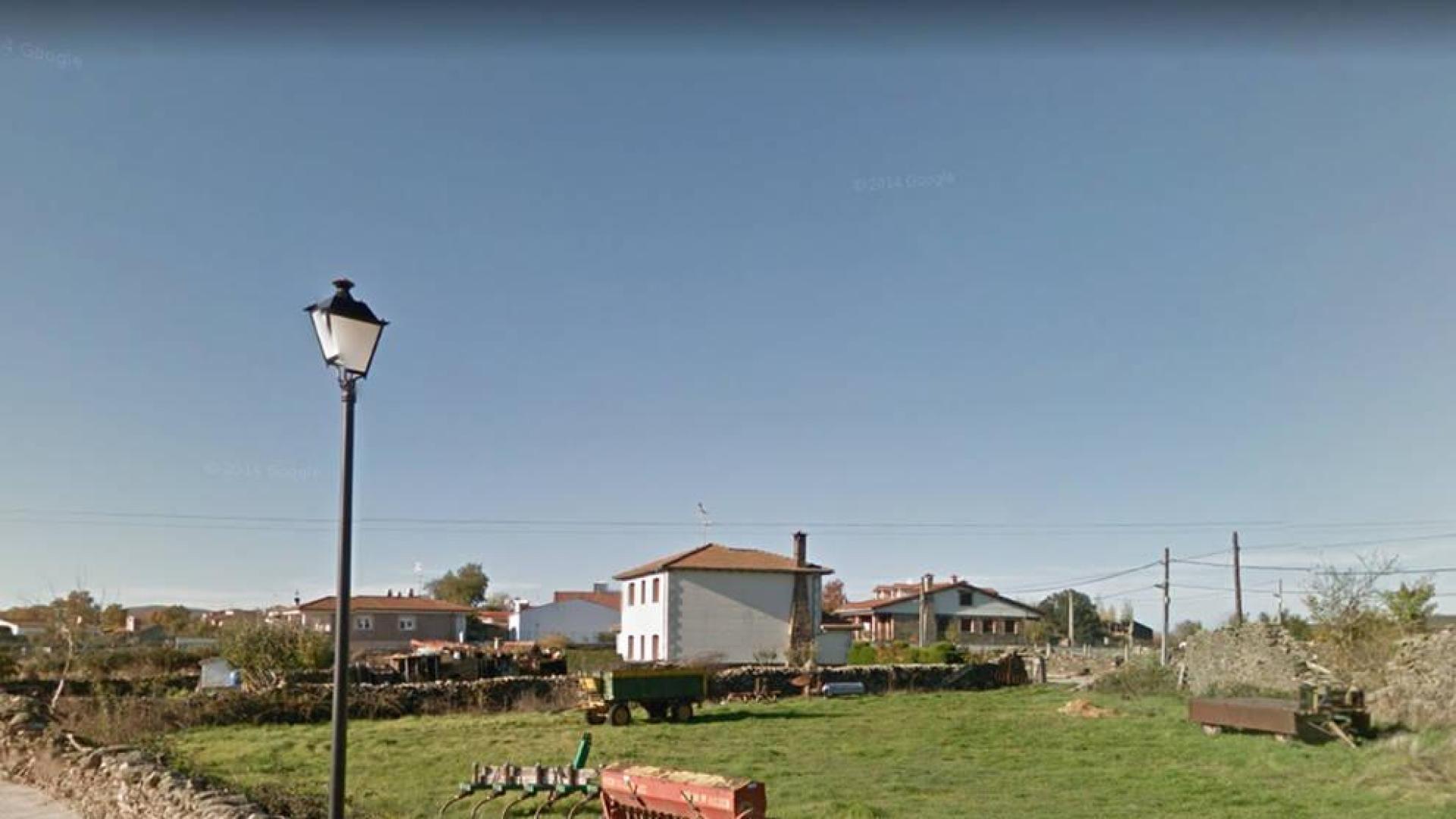 Una de las calles de Fuenterroble de Salvatierra, localidad salmantina donde ha ocurrido el suceso.